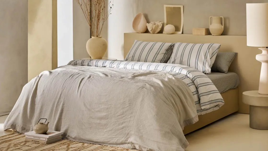 Gentle Embrace bedsprei