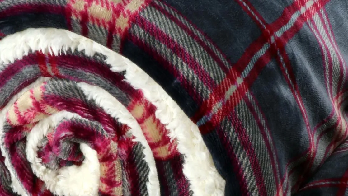 Larsson fleece plaid