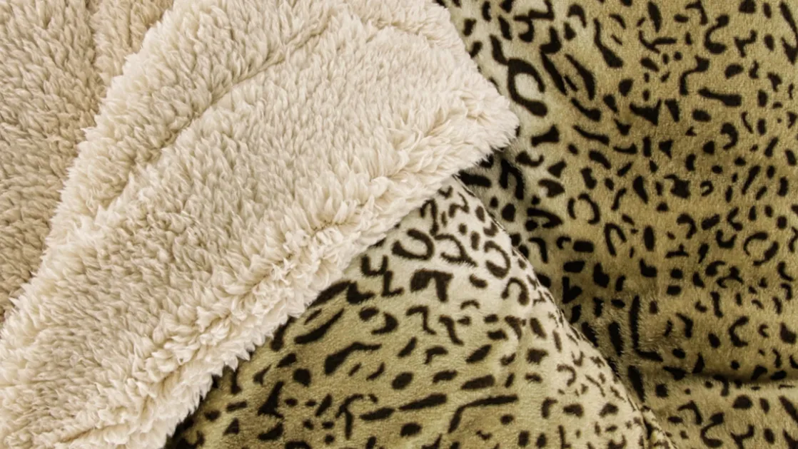 Mara fleece plaid