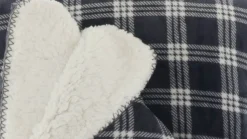 Teo fleece plaid