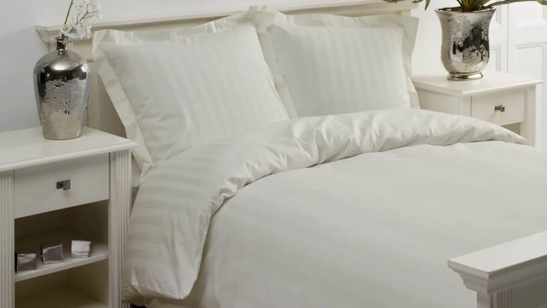 Uni Satin dekbedovertrek